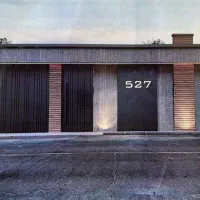 مرکز بزرگ فروش درب های ویلایی|مصالح و تجهیزات ساختمان|رشت, آزادگان|دیوار