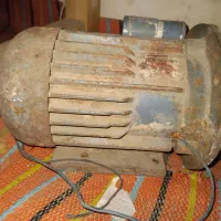 دینام سالم الکترو موتور قدیمی بسیار بسیار قوی|ابزارآلات|مشهد, فاطمیه|دیوار