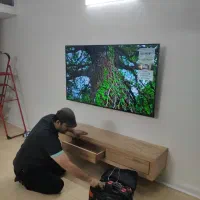 نصب تلویزیون روی دیوار - نصب شلف|خدمات پیشه و مهارت|تهران, امام زاده عبدالله|دیوار