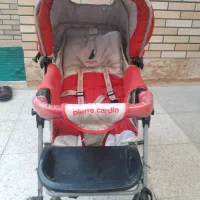 کالسکه مارک پیر کاردن دارای کمربندایمنی کودک