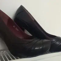 کفش مجلسی زنانه (مشکی، بسیار شیک و تمیز)