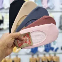 کالج تو خزدار زنانه قیمت ۸۰۰۰۰تومان