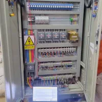 برقکار طراحی ساخت و  مونتاژ تابلو و برنامه نویسی