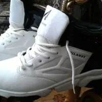 فروش یک جفت کفش