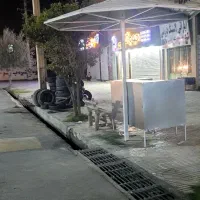 استخدام  فروشنده هات داگ فروشی