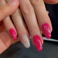 انجام تمام خدمات ناخن ترمیمم ۲۳۵ با ژل و پودر|خدمات آرایشگری و زیبایی|شیراز, تندگویان|دیوار