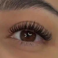 اکستنشن مژه ( کلاسیک،اسپایکی، والیوم)|خدمات آرایشگری و زیبایی|خمینی‌شهر, |دیوار