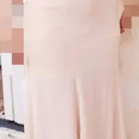 لباس مجلسی|لباس|ری, سرتخت|دیوار