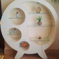 بوفه چوبی گرد کاملا سالم