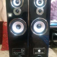 اسپیکر ایستاده