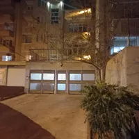 فروش خانه لوکس ۳ طبقه حیاط دار در شهرک باغمیشه