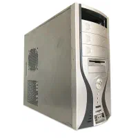 کامپیوتر دسک تاپ تمیز و مرتب