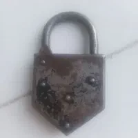 قفل قدیمی|کلکسیون اشیاء عتیقه|تهران, جنتآباد جنوبی|دیوار