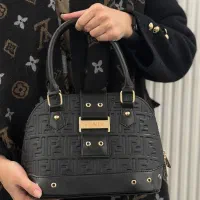 کیف ملودی قزوین اقبالیه|کیف، کفش، کمربند|اقبالیه, |دیوار