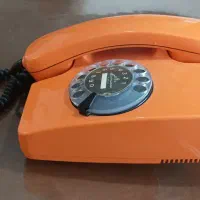 تلفن نارنجی آلمانی خوش رنگ و زیبا|تلفن رومیزی|رشت, گلسار|دیوار