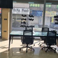 میز مدیریت و کنفرانس و فایل کنارش