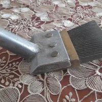 دفتین (شانه) قالی بافی