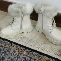 بوت بچگانه|کیف، کفش، کمربند|ری, منصوریه منگل|دیوار