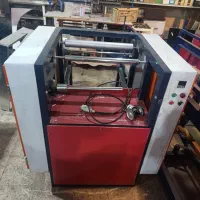 دستگاه دستمال کاغذی و سفره یکبارمصرف