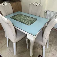 میز ناهار خوری ۴ نفره