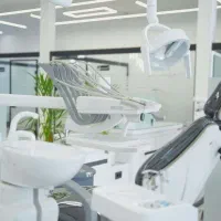 کلینیک دندانپزشکی پاکان