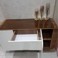کنسول بدون آینه کاملا در حد نو