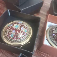 آینه برنجی|آینه|اردبیل, |دیوار