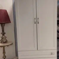 کمد کودک و نوجوان کاملا سالم و تمیز