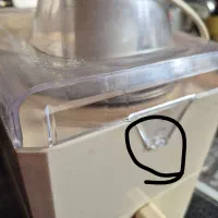 آبمیوه گیری ۳ کاره سالم|آبمیوه‌گیر و آب‌مرکبات‌گیر|شیراز, قلعه شاهزاده بیگم|دیوار