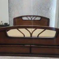 تخت و کمد