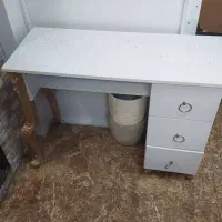 میز و صندلی سفید