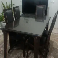 میز ناهارخوری