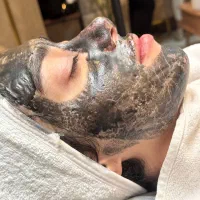 مرکز مراقبت زیبایی ماه چهره فقط ویژه بانوان|خدمات آرایشگری و زیبایی|تهران, تهران پارس|دیوار