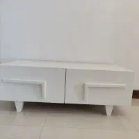 کشو کنار تخت