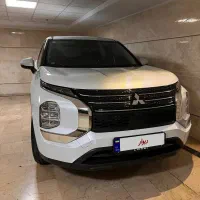 اوتلندر ۲۰۲۳ m لاین