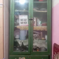 کمد قدیمی موجوده