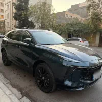 لاماری ۱۴۰۲ سبز متالیک بیرنگ