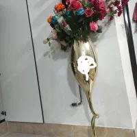 گل و گلدان
