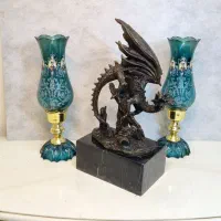 مجسمه برنزی اژدها ی