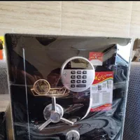 گاوصندوق یه طبقه و دوطبقه،ایستاده و زیر ویترینی