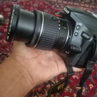 nikon d5600 بسیار تمیز و کم کار|دوربین عکاسی و فیلم‌برداری|مشهد, کوثر|دیوار