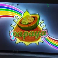 کارگر ساده و صندوقدار