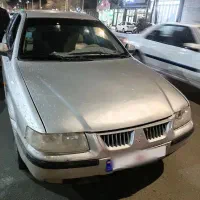 ماشین سمند نقره ی  مدل ۸۳ دور رنگ شاستی ها سالم