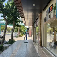 مغازه بر خیابان باهنر|اجارهٔ مغازه و غرفه|اصفهان, تیران|دیوار