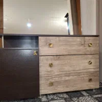 دراور و میز آرایش و آینه