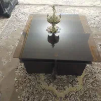 میز عسلی در حد نو یک میلیون تخفیف جزئی هم دارد .