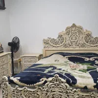 تخت و پاتختی