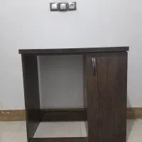 میز تحریر و کامپیوتر