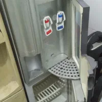 آبسردکن ایستاده
