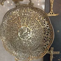 سینی برنجی پایه دار